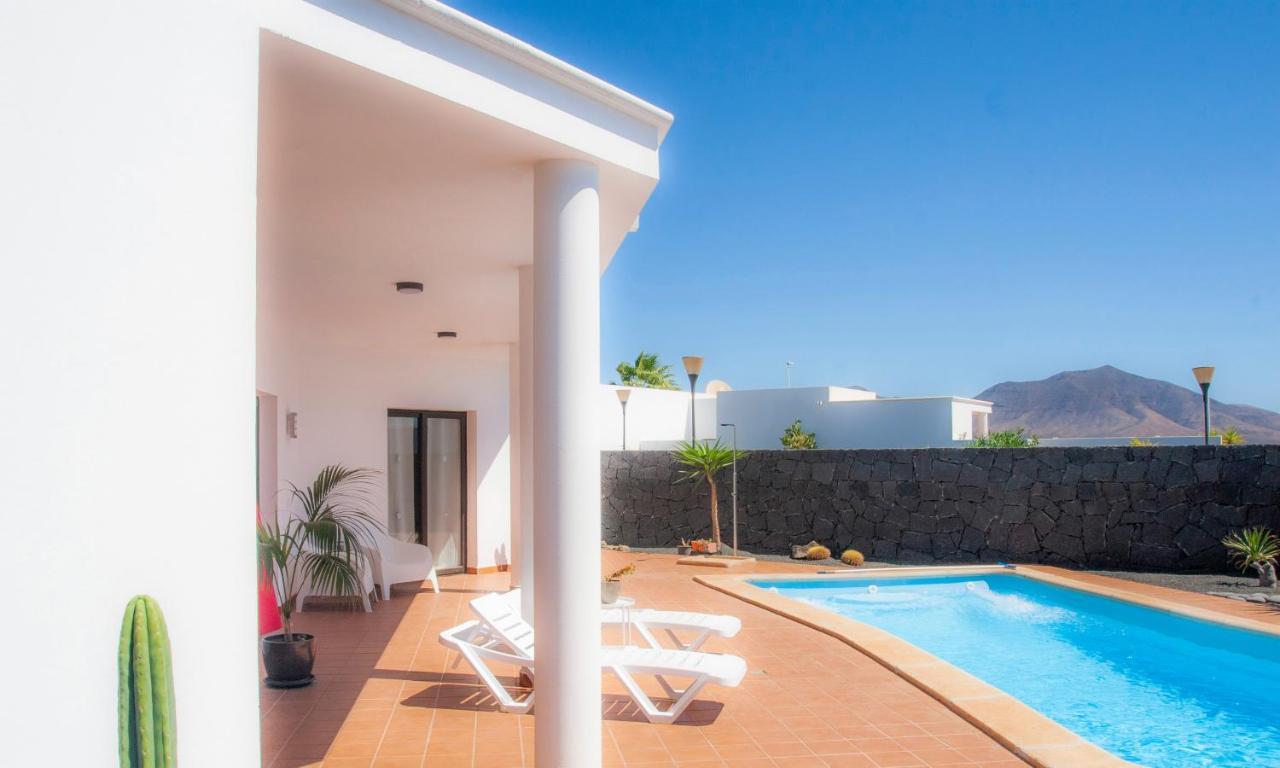 El Jardin De Juanita - Rooms Playa Blanca  Exterior foto